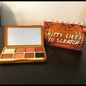 NIB Too Faced Kitty Likes To Scratch Palette